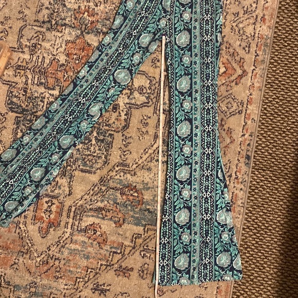 Billabong Flare Legging - Picture 4 of 4